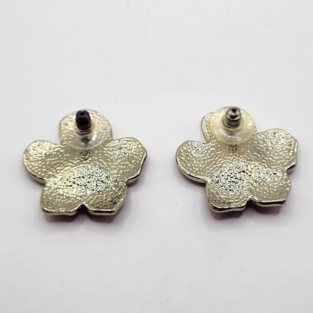 Pink‎ Enamel Flower Stud Earrings Trimmed in Gold